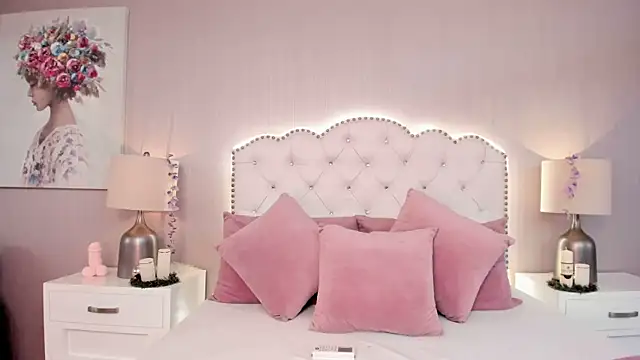 Snapshot of Sofiia_W26 chatting on 01.27.25 Sofiia W26 online show from 01.27.25