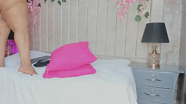 Snapshot of AranzaLatinBlacks chatting on 03.19.25 AranzaLatinBlacks online show from 03.19.25