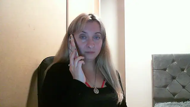 SusanCurt online show from 10.23.25