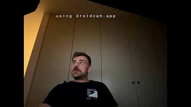 Snapshot of mrbigballs chatting on 10.04.25 mrbigballs online show from 10.04.25