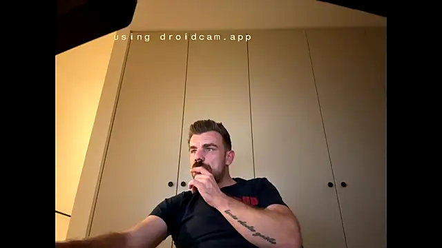 Snapshot of mrbigballs chatting on 10.10.25 mrbigballs online show from 10.10.25