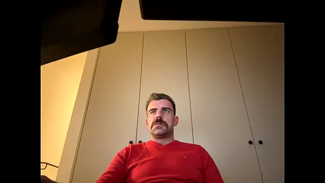 Snapshot of mrbigballs chatting on 11.03.25 mrbigballs online show from 11.03.25