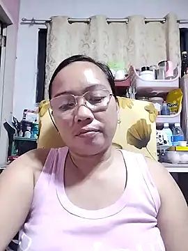 Snapshot of asianwet4u chatting on 02.08.25 asianwet4u online show from 02.08.25