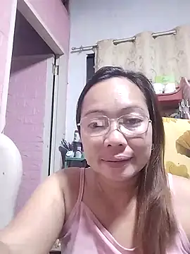 Snapshot of asianwet4u chatting on 02.09.25 asianwet4u online show from 02.09.25