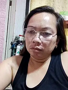 Snapshot of asianwet4u chatting on 02.18.25 asianwet4u online show from 02.18.25