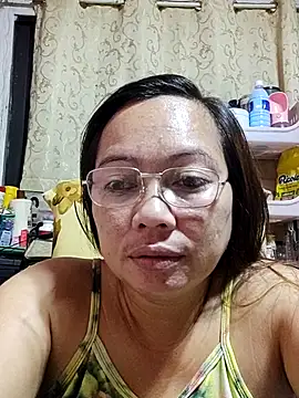 Snapshot of asianwet4u chatting on 02.19.25 asianwet4u online show from 02.19.25