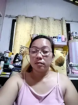 Snapshot of asianwet4u chatting on 02.26.25 asianwet4u online show from 02.26.25