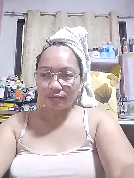 Snapshot of asianwet4u chatting on 03.01.25 asianwet4u online show from 03.01.25