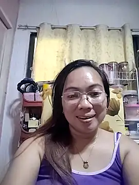 Snapshot of asianwet4u chatting on 03.14.25 asianwet4u online show from 03.14.25