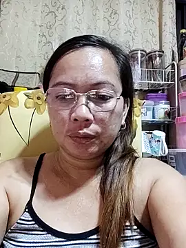 Snapshot of asianwet4u chatting on 03.18.25 asianwet4u online show from 03.18.25