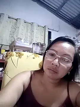 Snapshot of asianwet4u chatting on 03.19.25 asianwet4u online show from 03.19.25