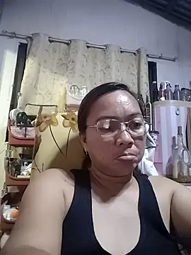 Snapshot of asianwet4u chatting on 03.21.25 asianwet4u online show from 03.21.25