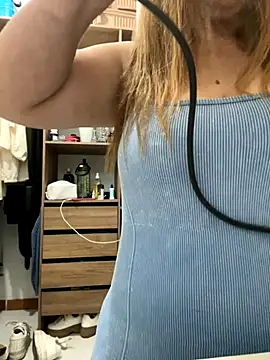 moniquerainx online show from 09.29.25