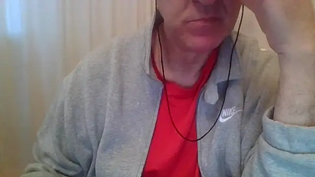 Snapshot of ANONIMO7735 chatting on 04.20.26 ANONIMO7735 online show from 04.20.26