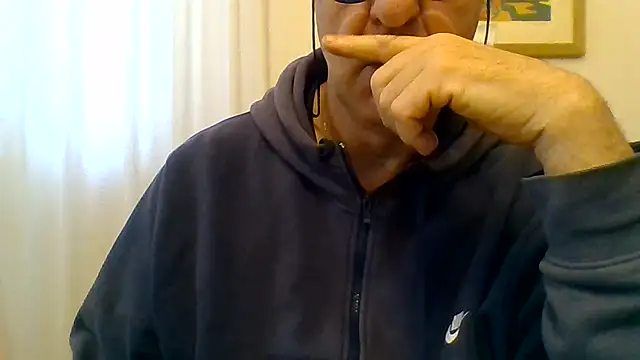 Snapshot of ANONIMO7735 chatting on 05.03.26 ANONIMO7735 online show from 05.03.26