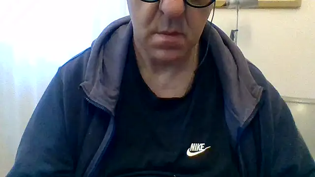 Snapshot of ANONIMO7735 chatting on 05.21.26 ANONIMO7735 online show from 05.21.26