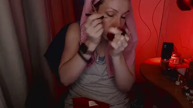 Snapshot of JohansonKatie chatting on 01.15.25 JohansonKatie online show from 01.15.25