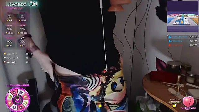 Snapshot of JohansonKatie chatting on 02.26.25 JohansonKatie online show from 02.26.25