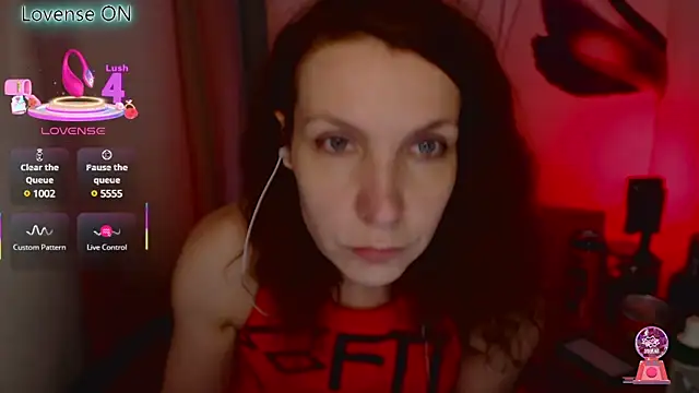 Snapshot of JohansonKatie chatting on 03.18.25 JohansonKatie online show from 03.18.25