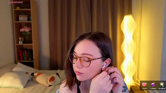 MilenaSaint online show from 02.11.26