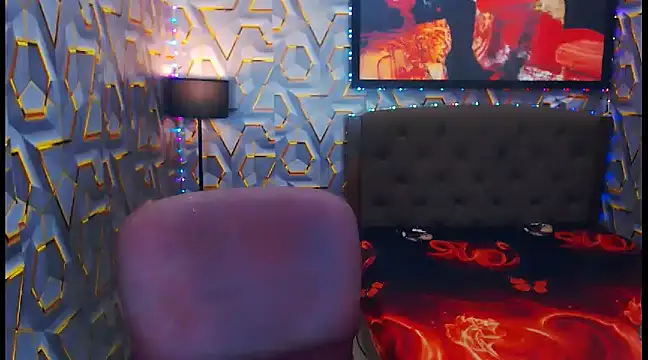 Snapshot of KylieMaxwellCaulfield_TS chatting on 12.22.24 KylieMaxwellCaulfield TS online show from 12.22.24