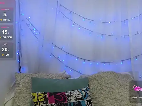 Snapshot of ninaa_fox chatting on 05.08.26 ninaa fox online show from 05.08.26