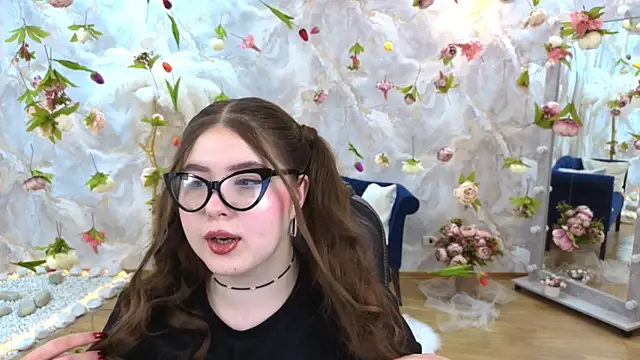 NicoleFoxery online show from 03.06.26