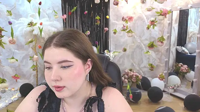 Snapshot of NicoleFoxery chatting on 07.16.26 NicoleFoxery online show from 07.16.26