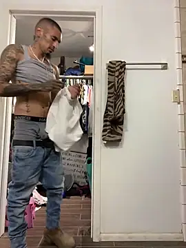 Snapshot of Prettyboiflaco chatting on 12.07.24 Prettyboiflaco online show from 12.07.24