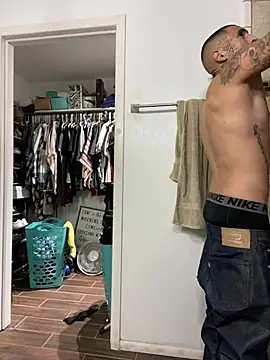 Snapshot of Prettyboiflaco chatting on 01.16.25 Prettyboiflaco online show from 01.16.25