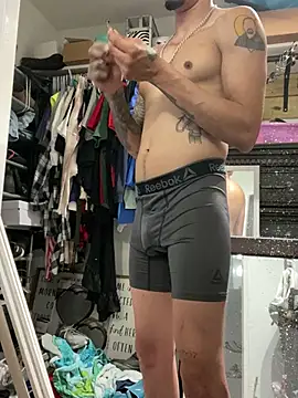 Snapshot of Prettyboiflaco chatting on 02.16.25 Prettyboiflaco online show from 02.16.25