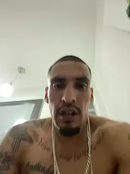 Snapshot of Prettyboiflaco chatting on 02.26.25 Prettyboiflaco online show from 02.26.25