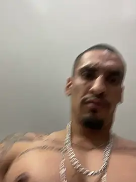 Snapshot of Prettyboiflaco chatting on 03.07.25 Prettyboiflaco online show from 03.07.25