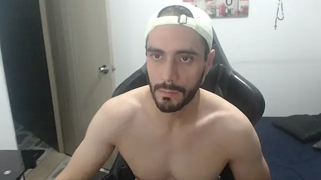 Snapshot of samuelgarcia_ chatting on 09.23.25 samuelgarcia online show from 09.23.25