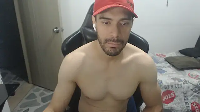 Snapshot of samuelgarcia_ chatting on 07.18.26 samuelgarcia online show from 07.18.26