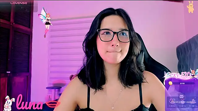 Luniverse online show from 01.11.25