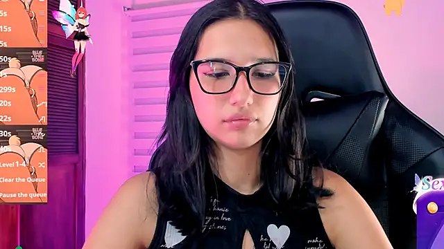 Luniverse online show from 02.05.25