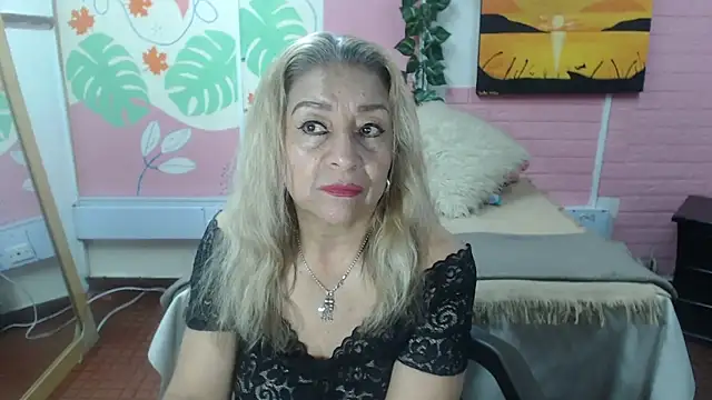 Snapshot of ZAMANTHA chatting on 05.25.26 ZAMANTHA online show from 05.25.26