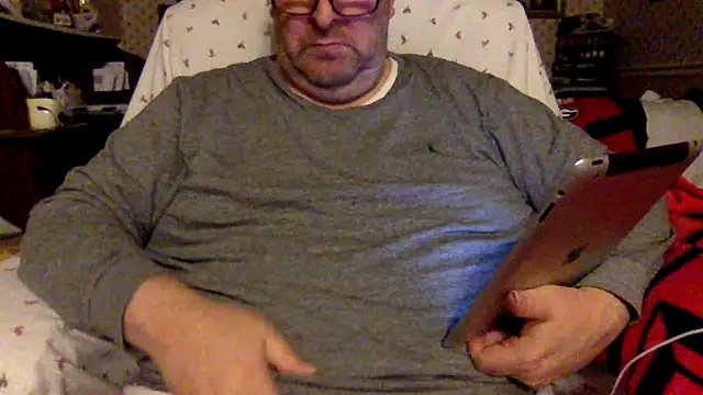 Snapshot of Drwhocares chatting on 01.23.25 Drwhocares online show from 01.23.25