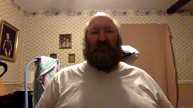 Snapshot of Drwhocares chatting on 03.20.26 Drwhocares online show from 03.20.26