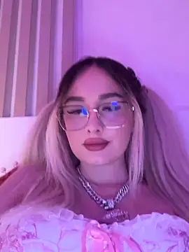 Snapshot of mollyxxx chatting on 02.03.26 mollyxxx online show from 02.03.26