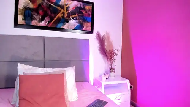 JupiteFox online show from 02.04.25