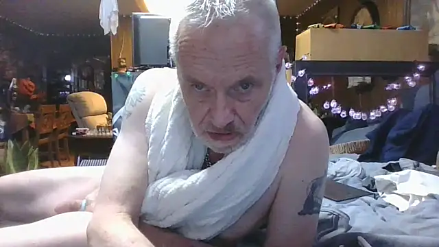 Makowboy online show from 10.23.25