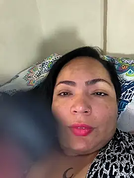 NIKOLE1301 online show from 10.25.25