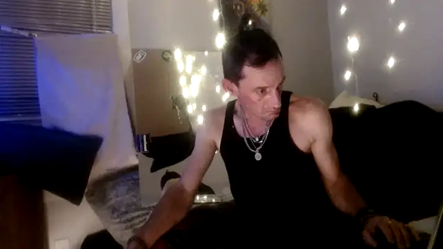 lickthecat online show from 11.04.25