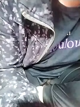 Snapshot of loveyou246 chatting on 02.05.25 loveyou246 online show from 02.05.25