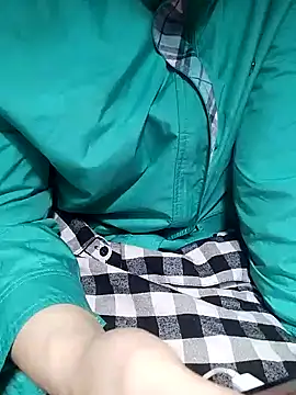 Snapshot of loveyou246 chatting on 02.15.25 loveyou246 online show from 02.15.25