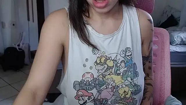 Snapshot of bustycarly chatting on 09.11.25 bustycarly online show from 09.11.25