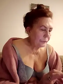 Hottie-Mom online show from 02.12.26