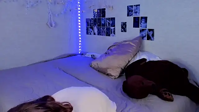 YunaPeace online show from 03.14.25